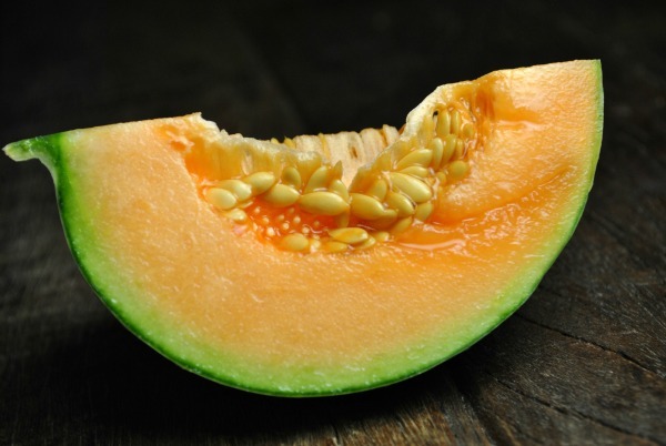 charentais-melon-slice