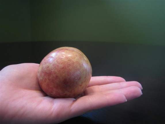 dapple-dandy-pluot-whole