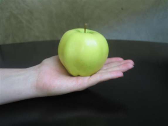 golden-delicious-apple-whole
