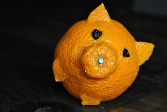 tangerine-pig-falls-over